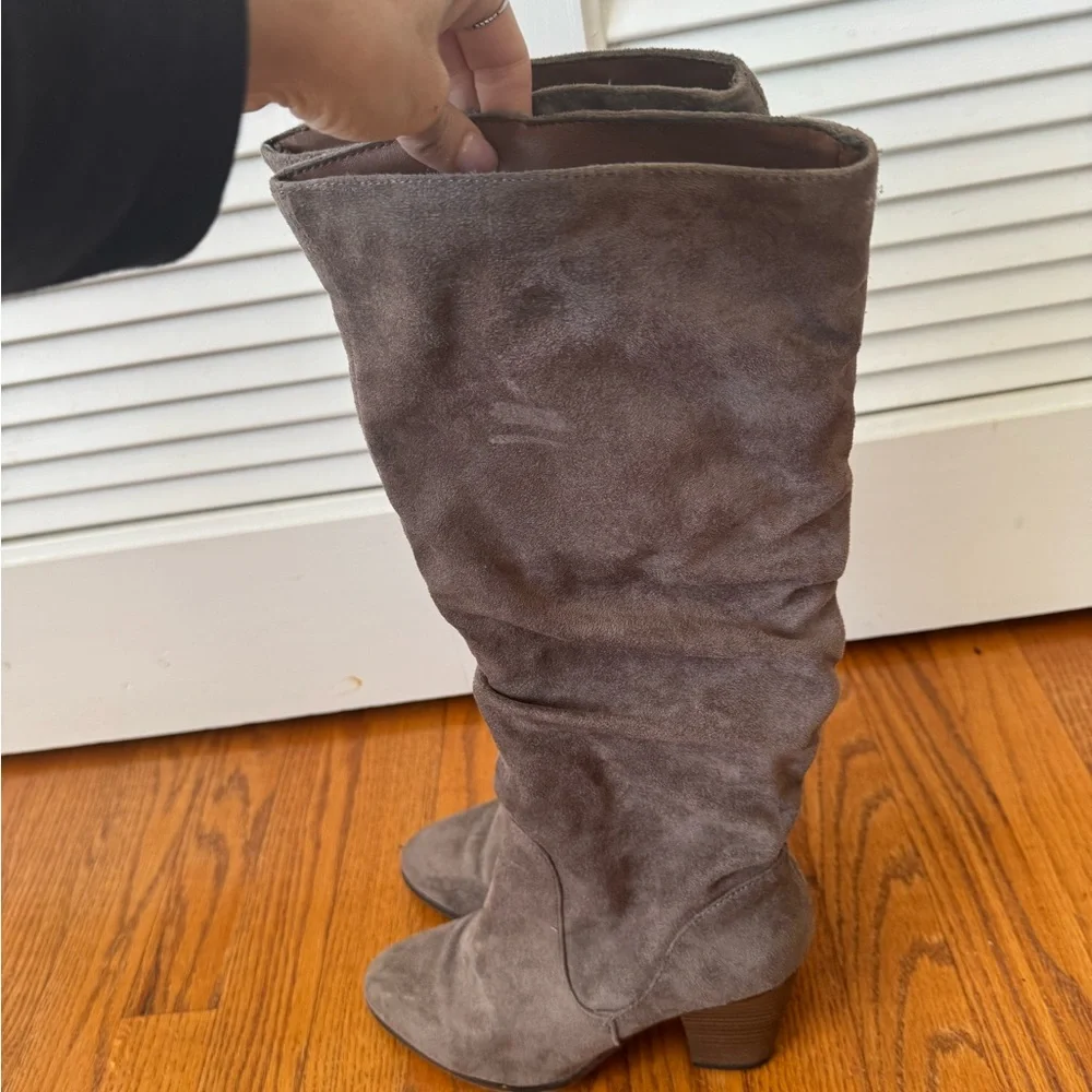 Elegant Taupe Suede Heeled Boots - Picture 5 of 5